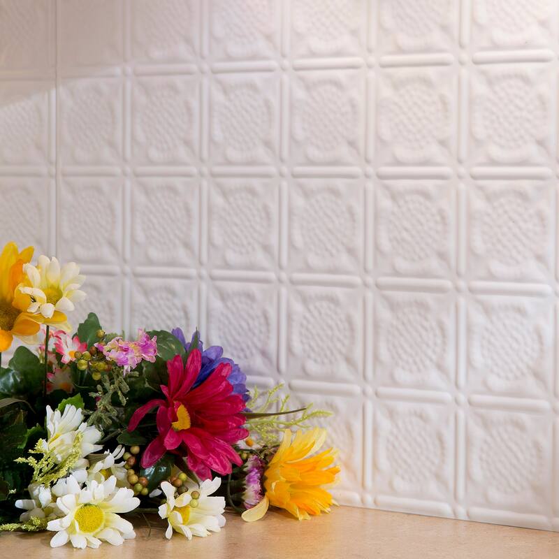 FASÄDE Traditional Style 6 Decorative Vinyl Backsplash Panel