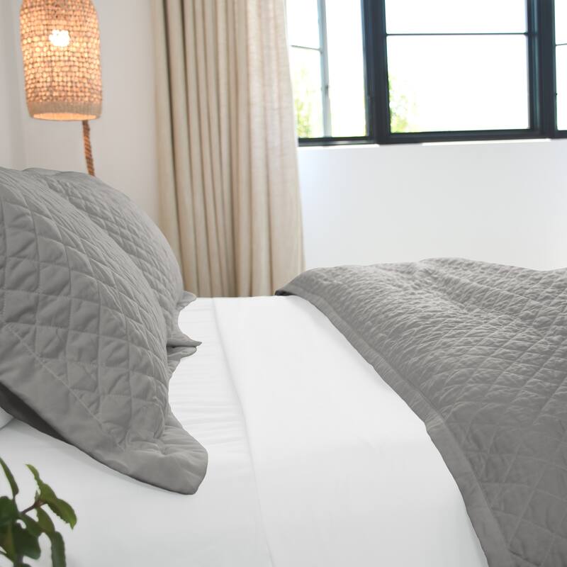 Jennifer Adams Essentials Diamond Quilted Sham