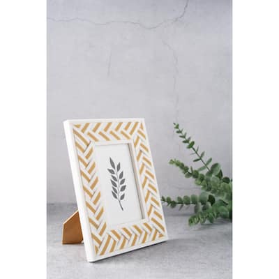 Rectangular Herringbone Picture Frame - for 5" x 7" Photo - White and Gold - 5-inchx7-inch