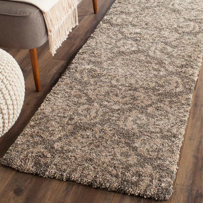 SAFAVIEH Florida Shag Aurkene Floral Damask 1.2-inch Thick Rug - 2'3" x 13' Runner - Smoke/Beige