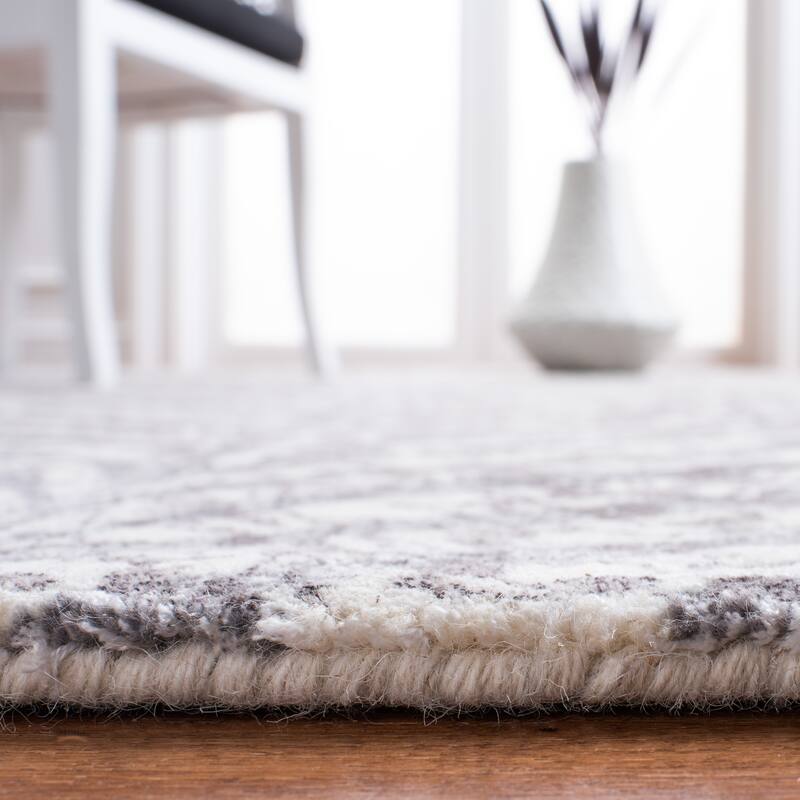 SAFAVIEH Handmade Restoration Vintage Xena Wool Rug
