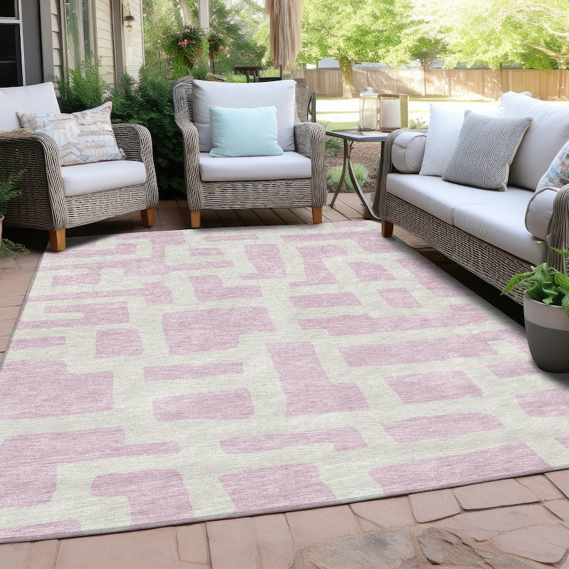 Machine Washable Indoor/ Outdoor Chantille Geo Contemporary Rug - Pink - 3' x 5'