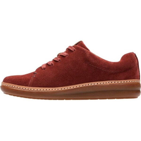 clarks amberlee crest