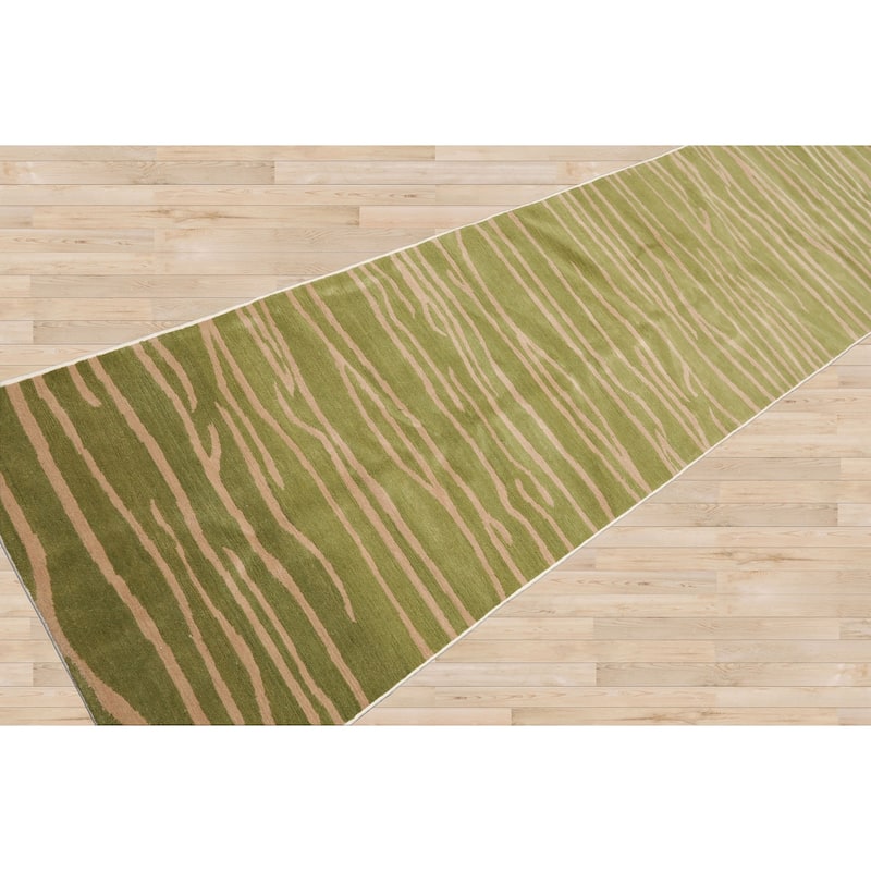 Lime Hand Knotted Wool Runner Graphic Tibetan Rug 2'7"x9'10" - 2' 7'' x 9' 10''