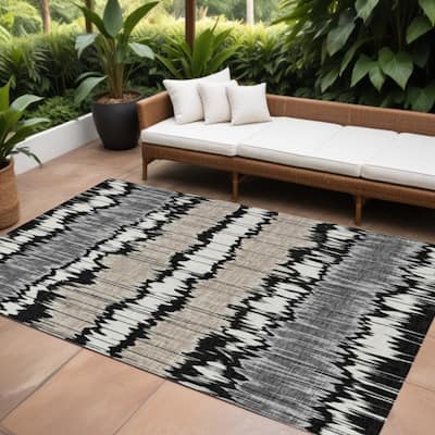 HomeRoots Striped Transitional Rectangle Outdoor Rug