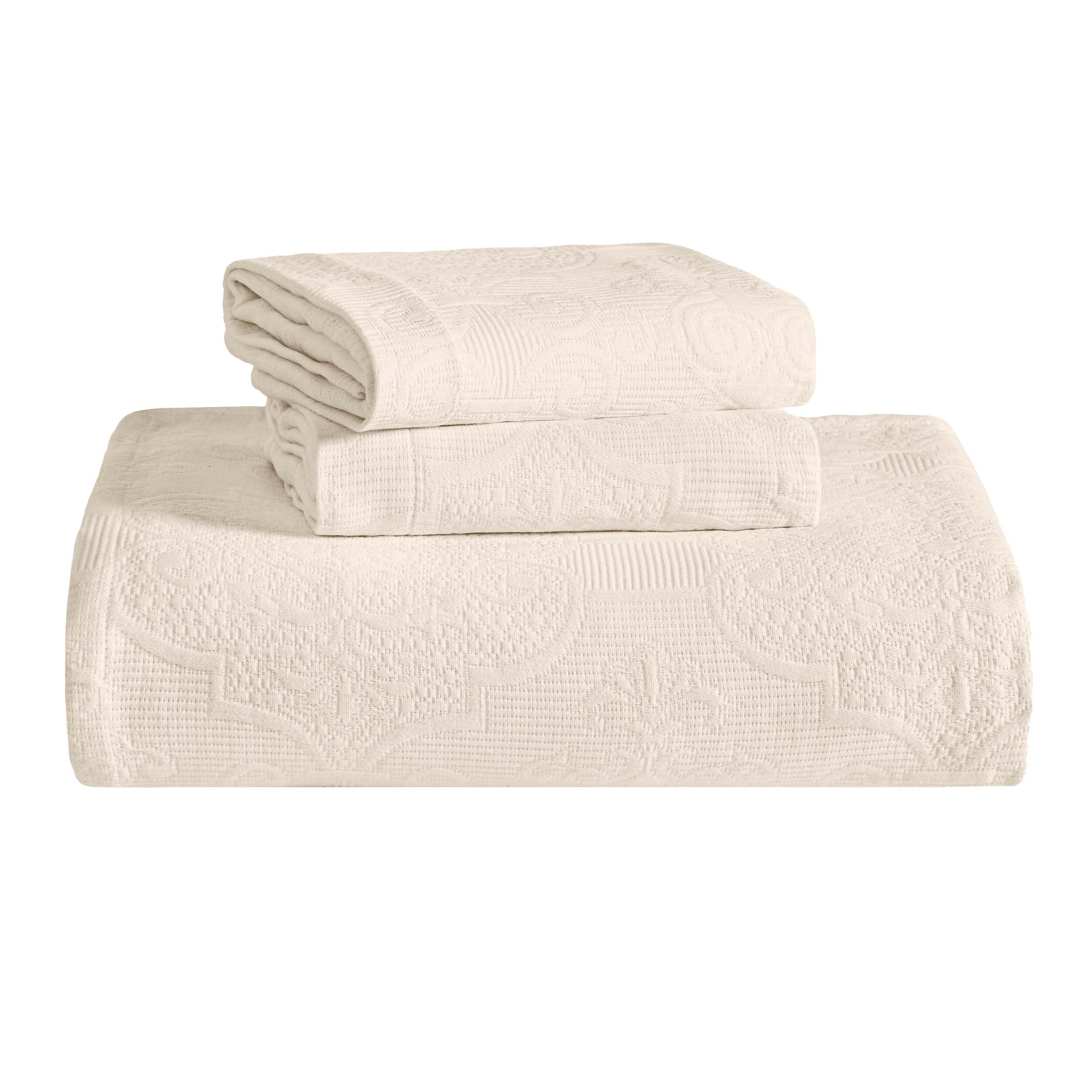 Superior Florin Jacquard Scrolling Medallion Cotton Bedspread Set - Picture 47 of 120