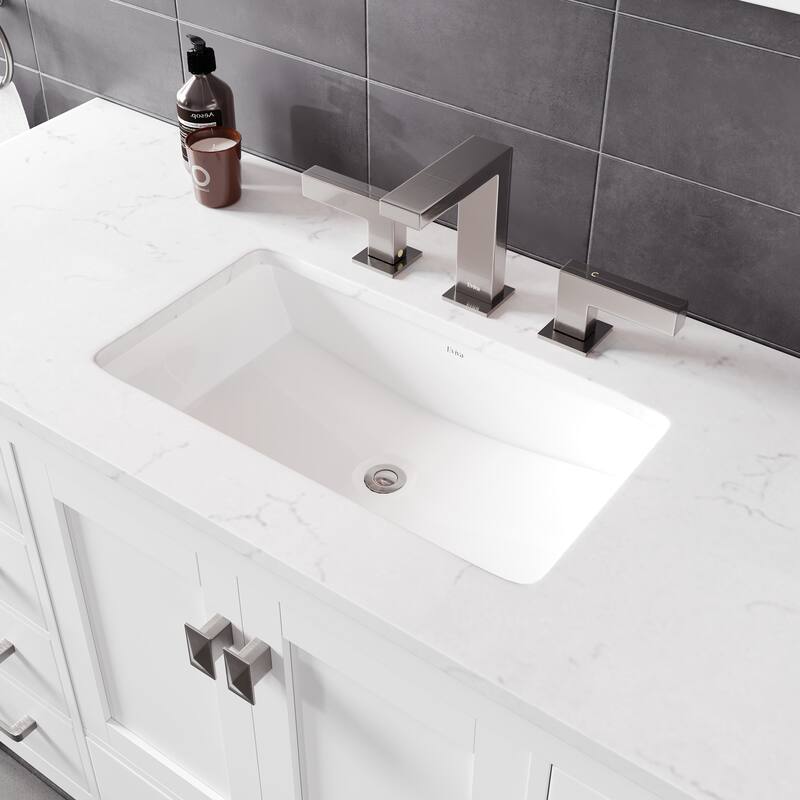 Aberdeen 96 in. White Double Sink Bath Vanity with Carrara Quartz Top and Undermount Porcelain Sinks - 96"