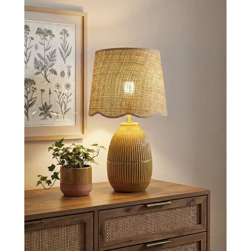 Livabliss Soleny Traditional Accent Table Lamp