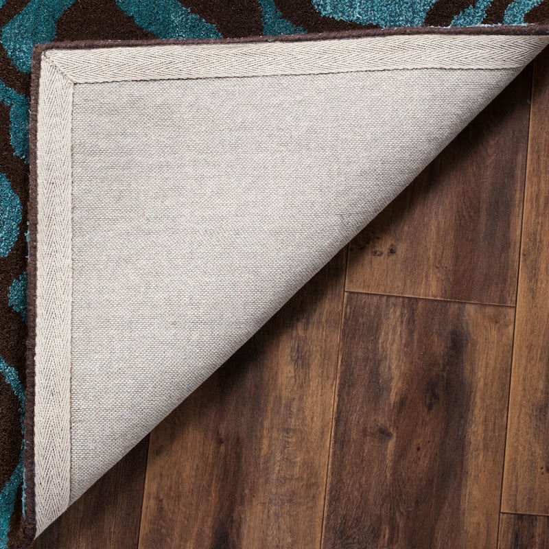 SAFAVIEH Handmade Soho Cherrelle Tribal N.Z. Wool Rug