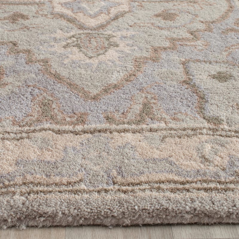 SAFAVIEH Handmade Heritage Floating Dahlia Traditional Oriental Wool Rug
