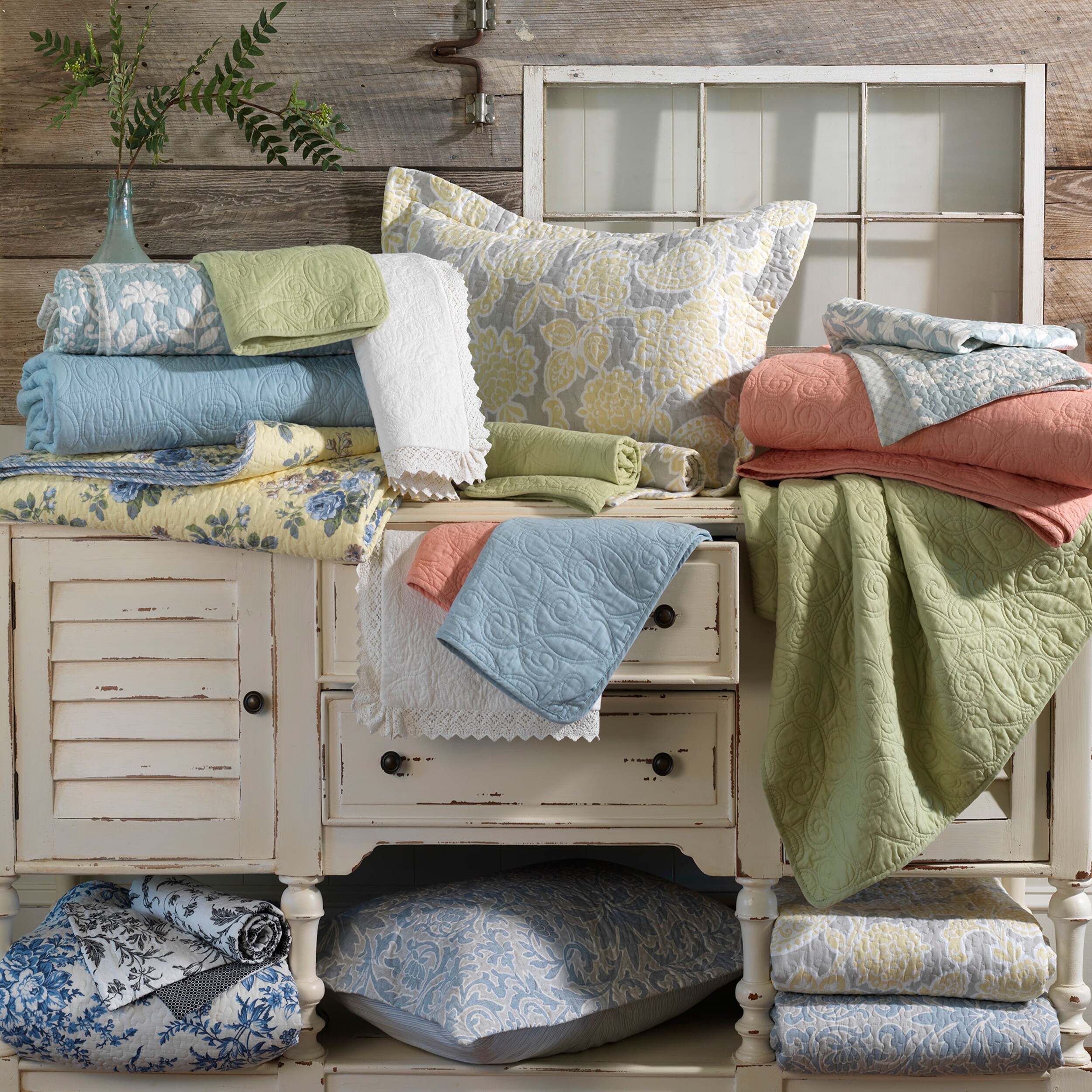 Laura Ashley Rowland Reversible Blue Cotton Quilt Set - On Sale - Overstock  - 6743043