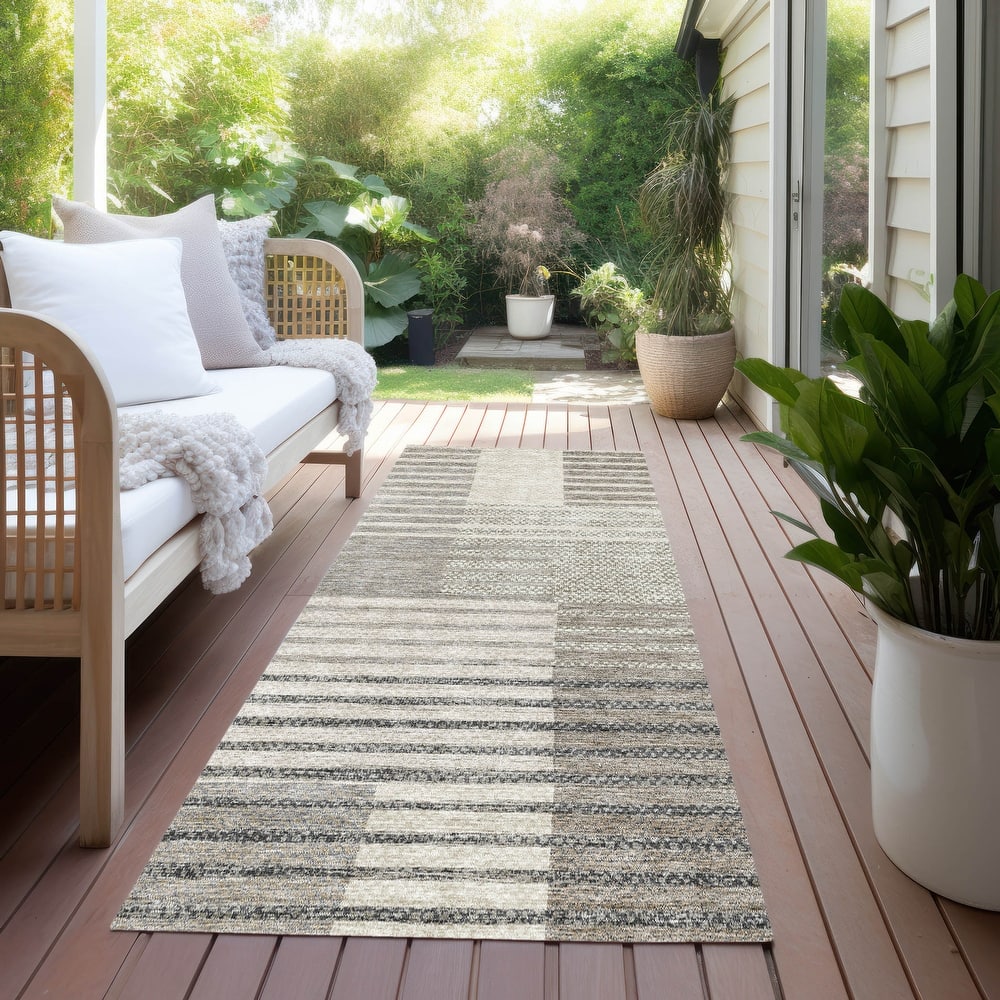 Machine Washable Indoor/ Outdoor Modern Stripes Chantille Rug