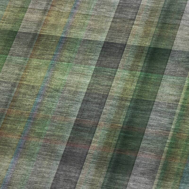 Premium Machine Washable Modern Plaid Sherpa Throw Blanket