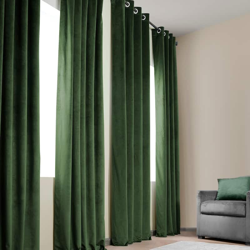 Exclusive Fabrics Heritage Plush Velvet Room Darkening Grommet Curtain (1 Panel)