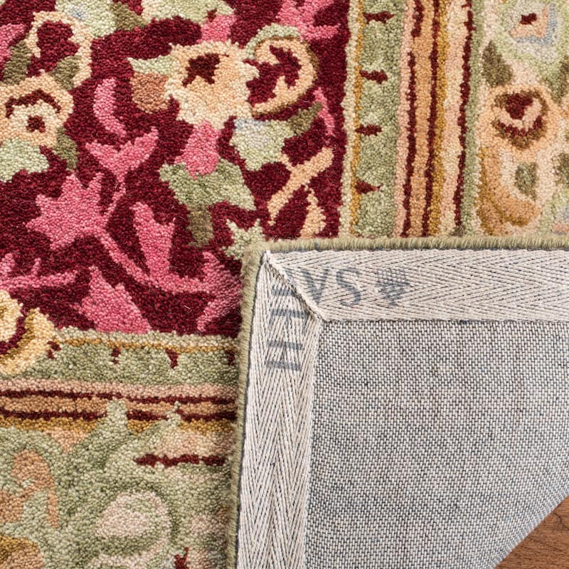 SAFAVIEH Handmade Savonnerie Zoey Traditional Oriental Wool Rug
