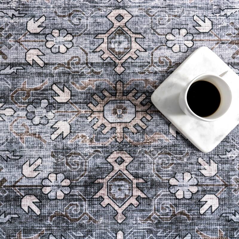 Nuloom Rania SplashGuard Medallion Machine Washable Area Rug