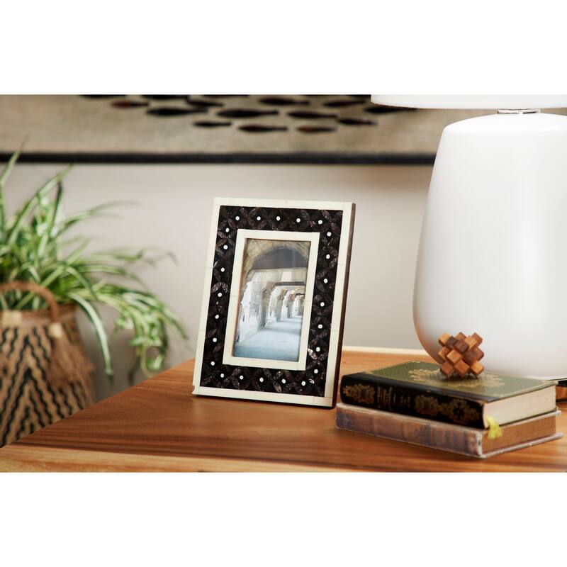 Black Natural & Brown Resin Rectangular Picture Frame w/ Quatrefoil Pattern 7.5 x 9.5
