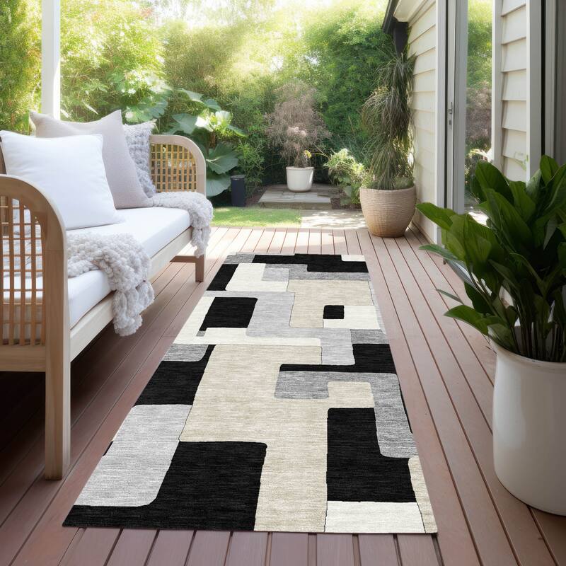 Machine Washable Indoor/ Outdoor Contempoary Blocks Chantille Rug - Black - 2'3" x 7'6"
