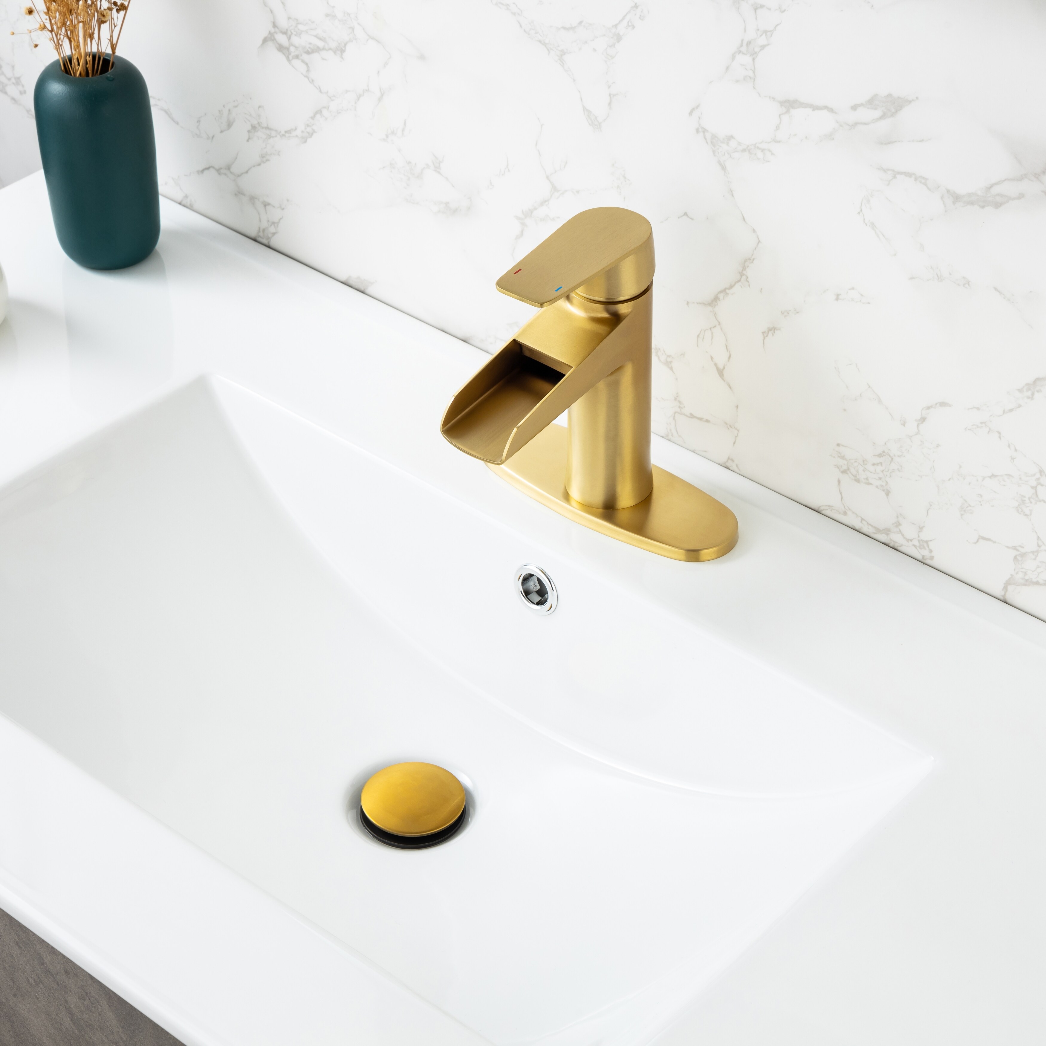 BELZ Bathroom Faucet Modern Waterfall Bathroom Sink Faucet With Single Handle With Pop Up Drain And Deck Plate Suitable For 1 Or 3 Holes, Black