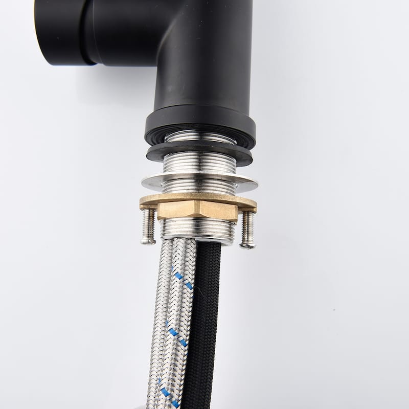 Single Handle Pull out Kitchen Faucet