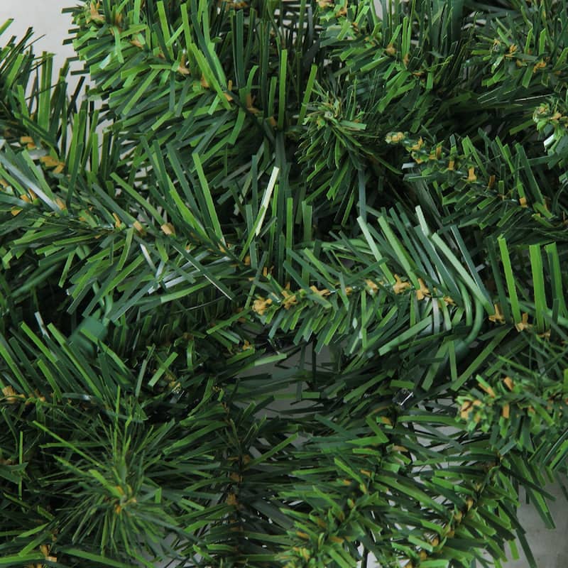 Buffalo Fir Artificial Christmas Wreath - 24-Inch Unlit - 24"