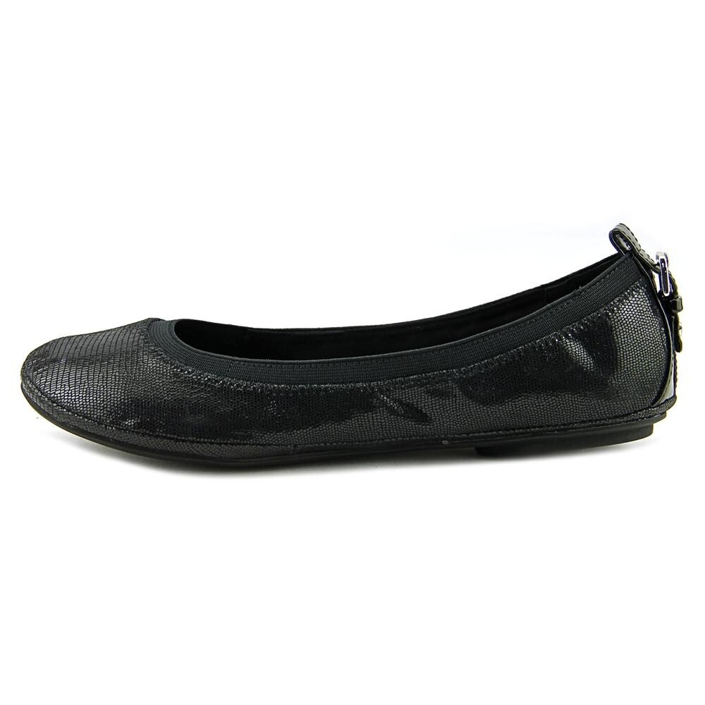 round toe bandolino flats