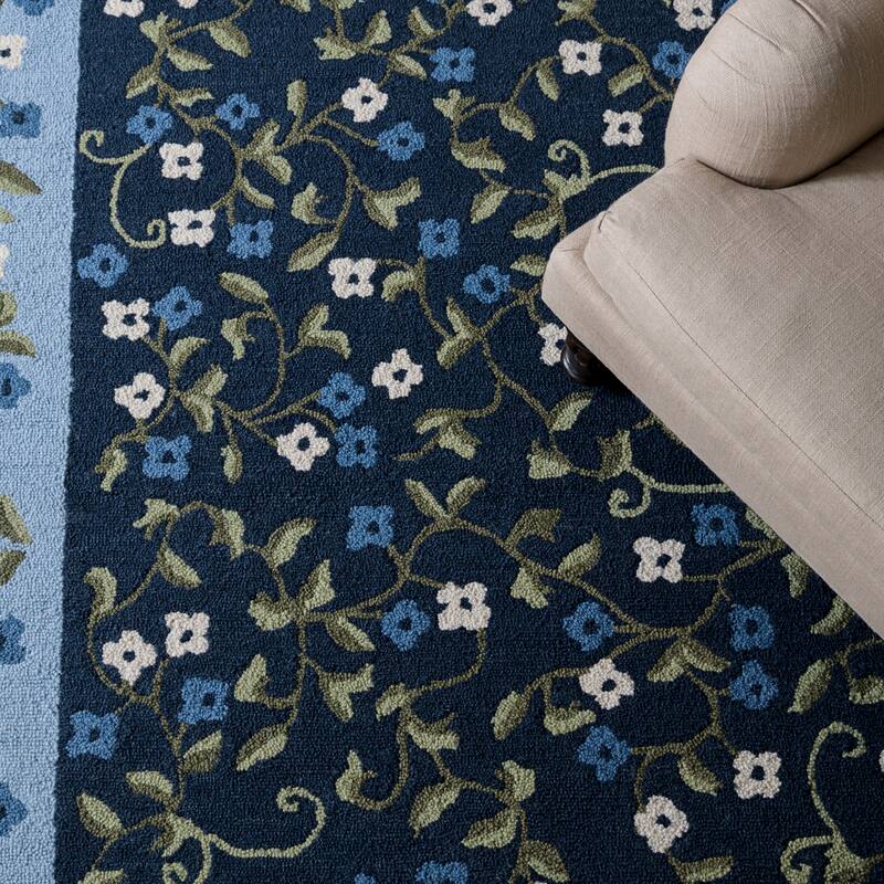Martha Stewart by SAFAVIEH Handmade Saida Wool Rug