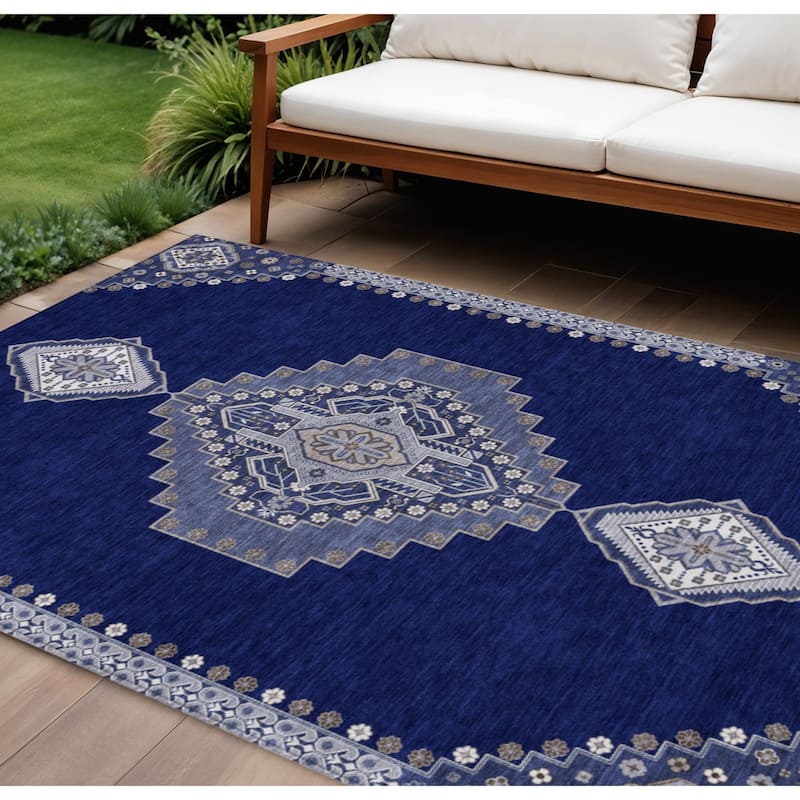 HomeRoots Oriental Traditional Rectangle Outdoor Rug - 10' X 14'