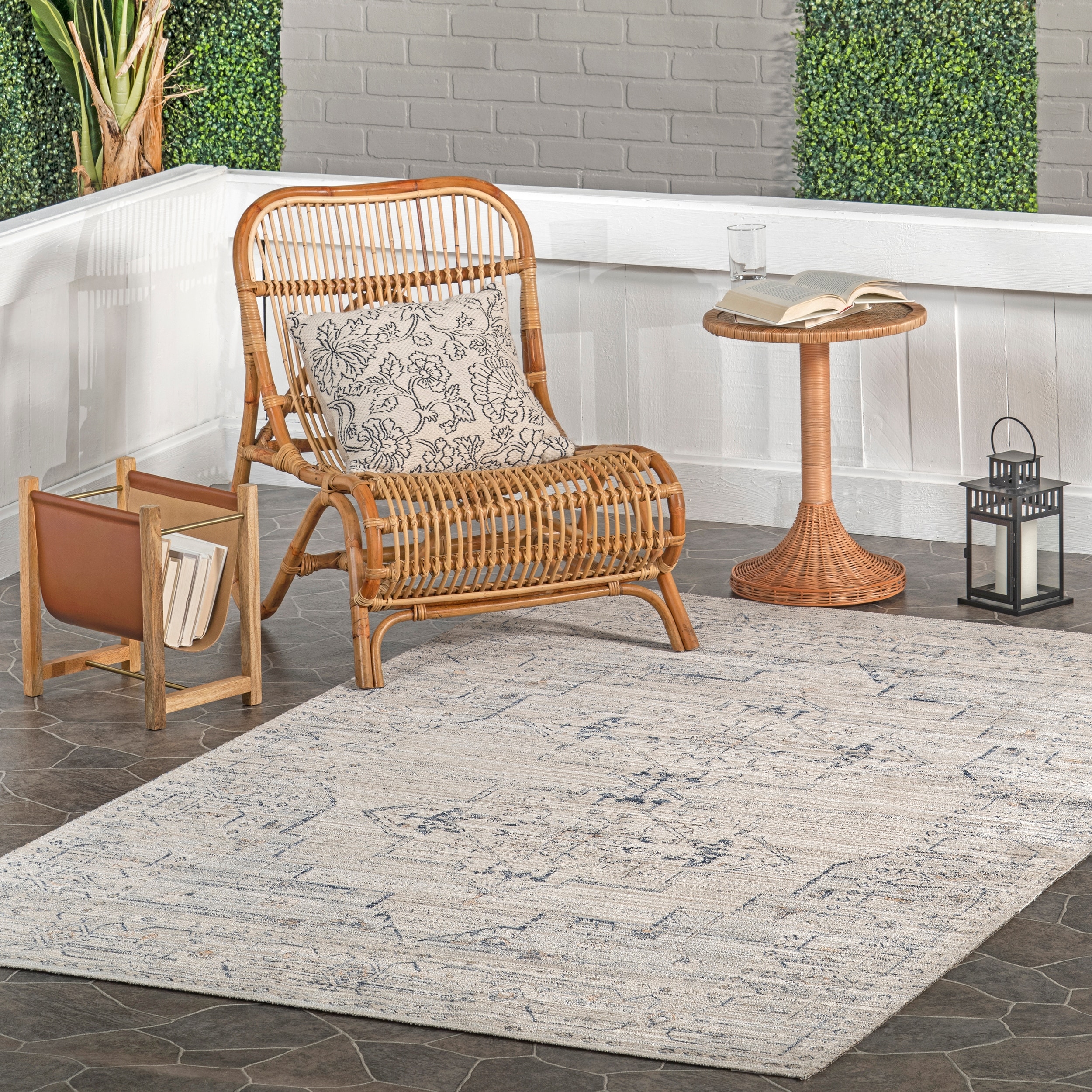 Nuloom Lolita Faded Machine Washable Indoor/Outdoor Area Rug