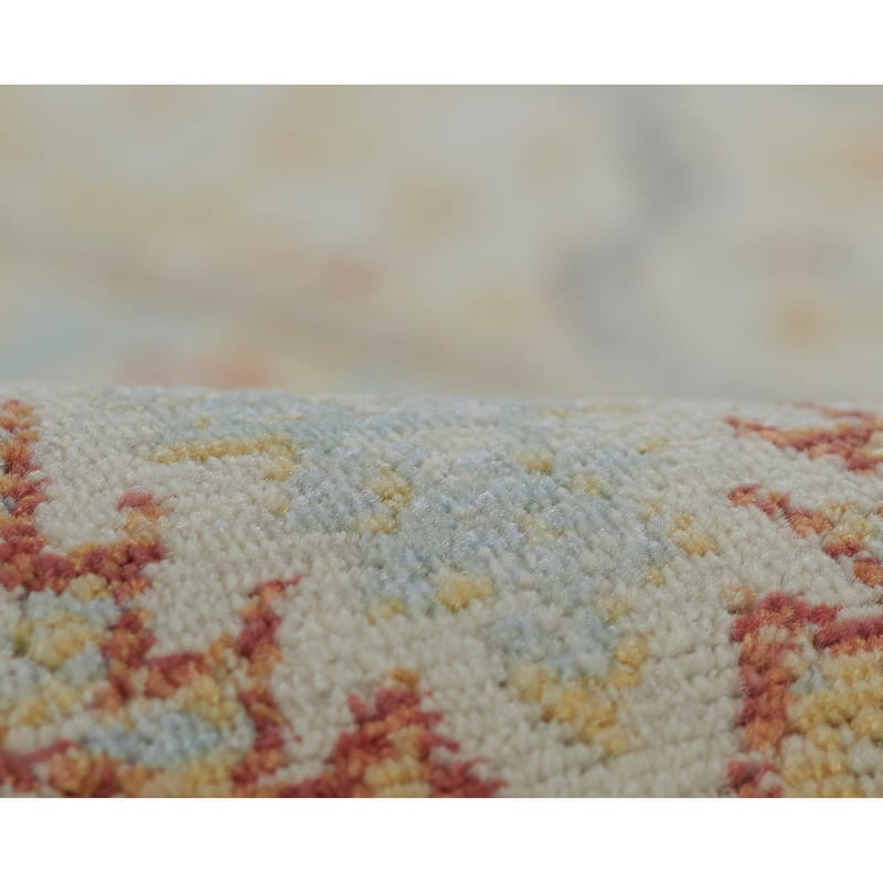Momeni Lillihan Traditional Medallion Area Rug