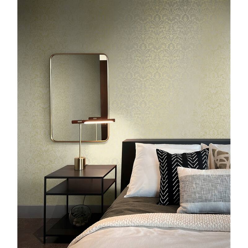 Seabrook Designs Maxie Ombre Damask Unpasted Wallpaper