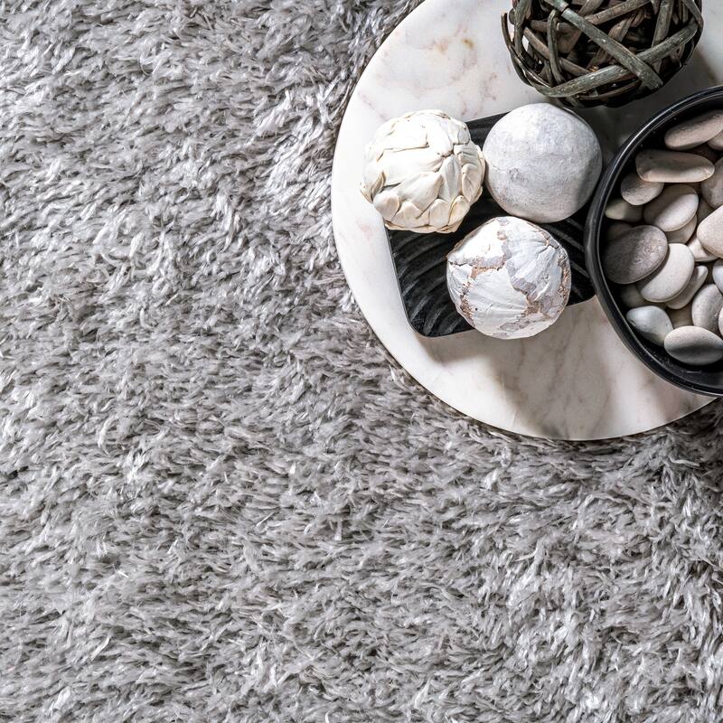 Nuloom Gynel Cloudy Shag Area Rug