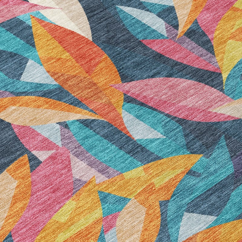 Machine Washable Indoor/ Outdoor Modern Floral Chantille Rug