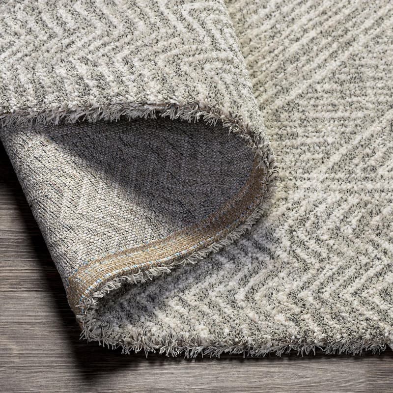 Livabliss Modern & Contemporary Gavic Geometric Area Rug
