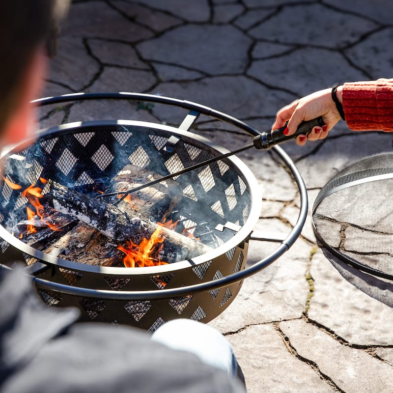 Sunnydaze Crossweave Wood-Burning Fire Pit with Spark Screen and Poker