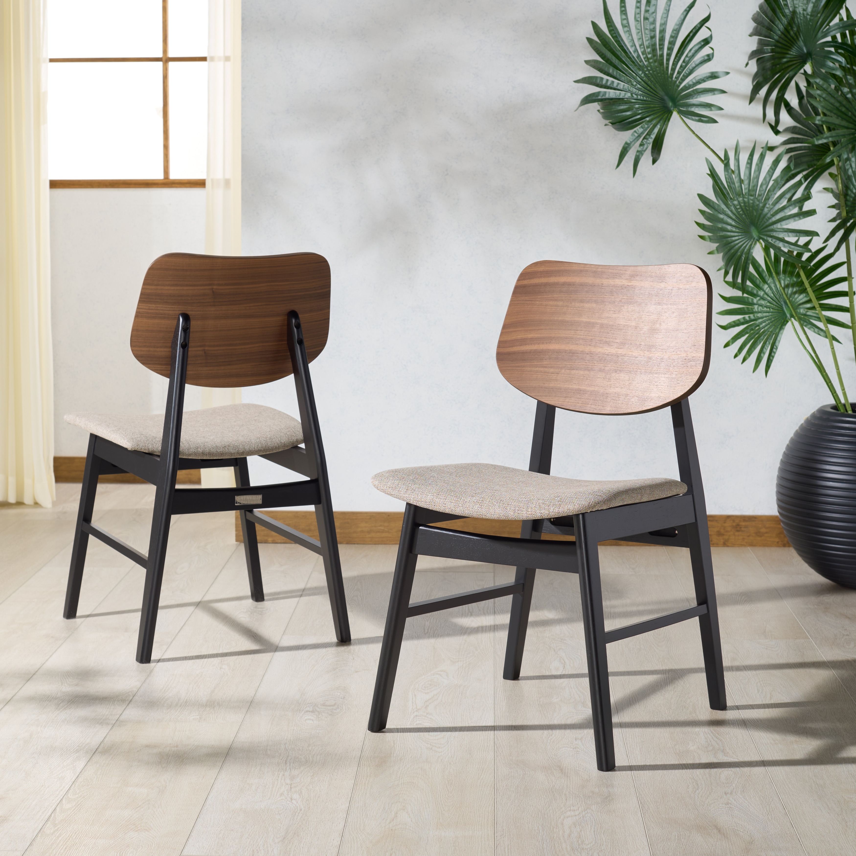 SAFAVIEH Couture Rhonda Dining Chair (Set of 2) - 20"W x 22"D x 33"H