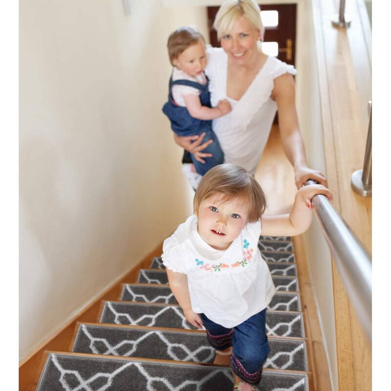 SUSSEXHOME Zigzag Collection Stair Treads Polypropylene 9"x28"