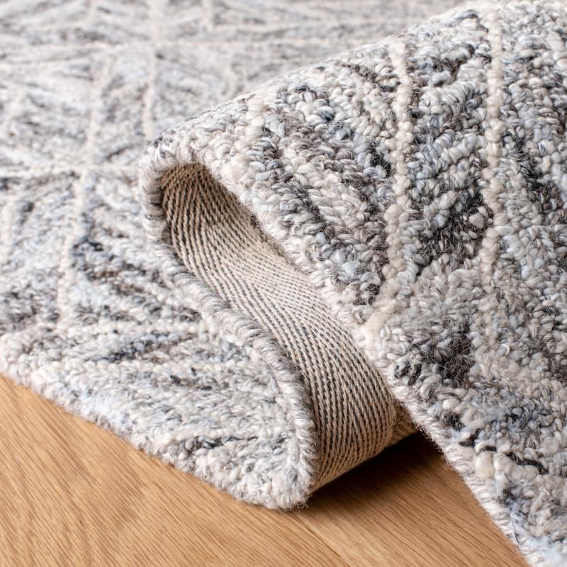 SAFAVIEH Handmade Abstract Ljubika Modern Wool Rug