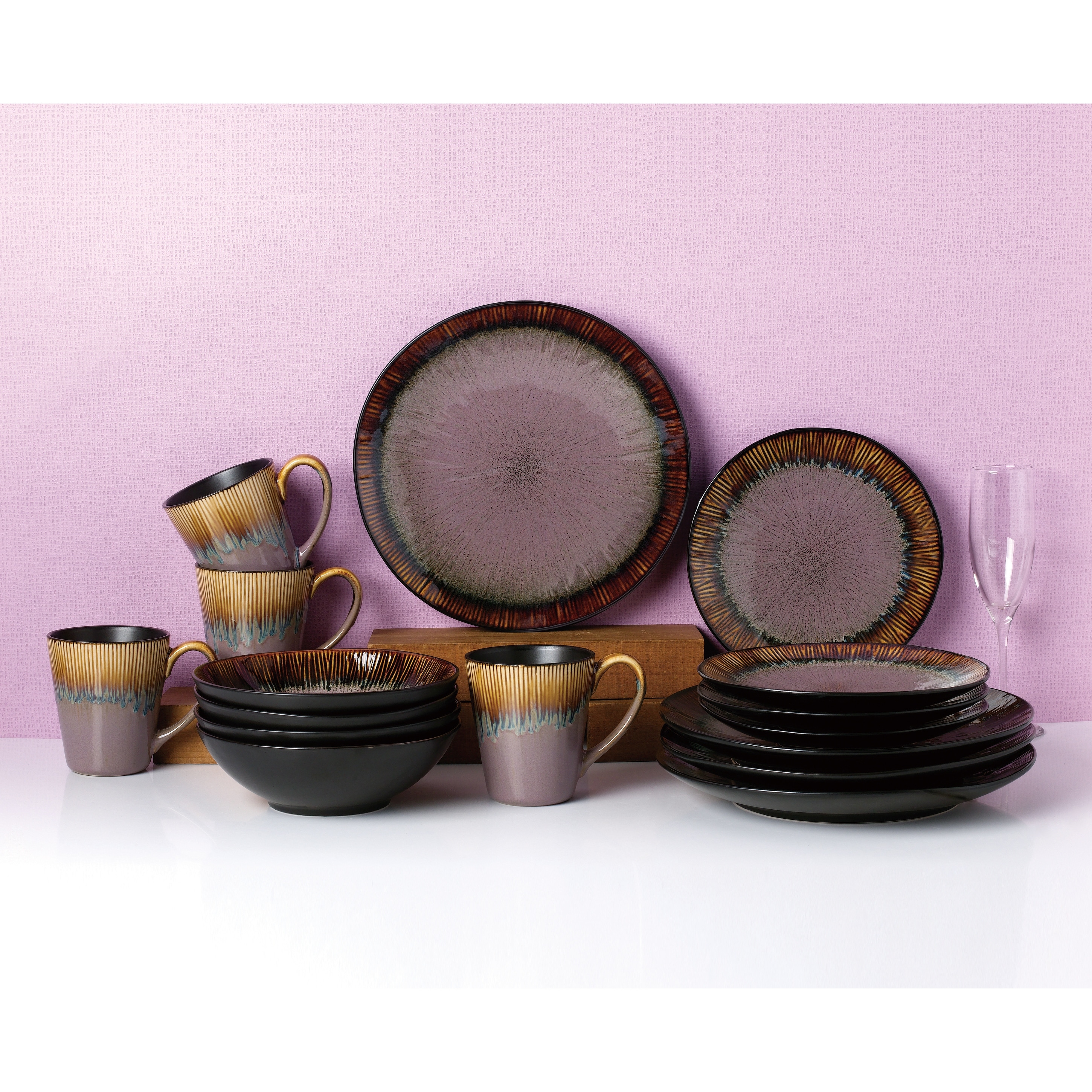 Hyacinth 4-Piece Black Dinnerware Set with Soup Bowl with Reactive Glaze