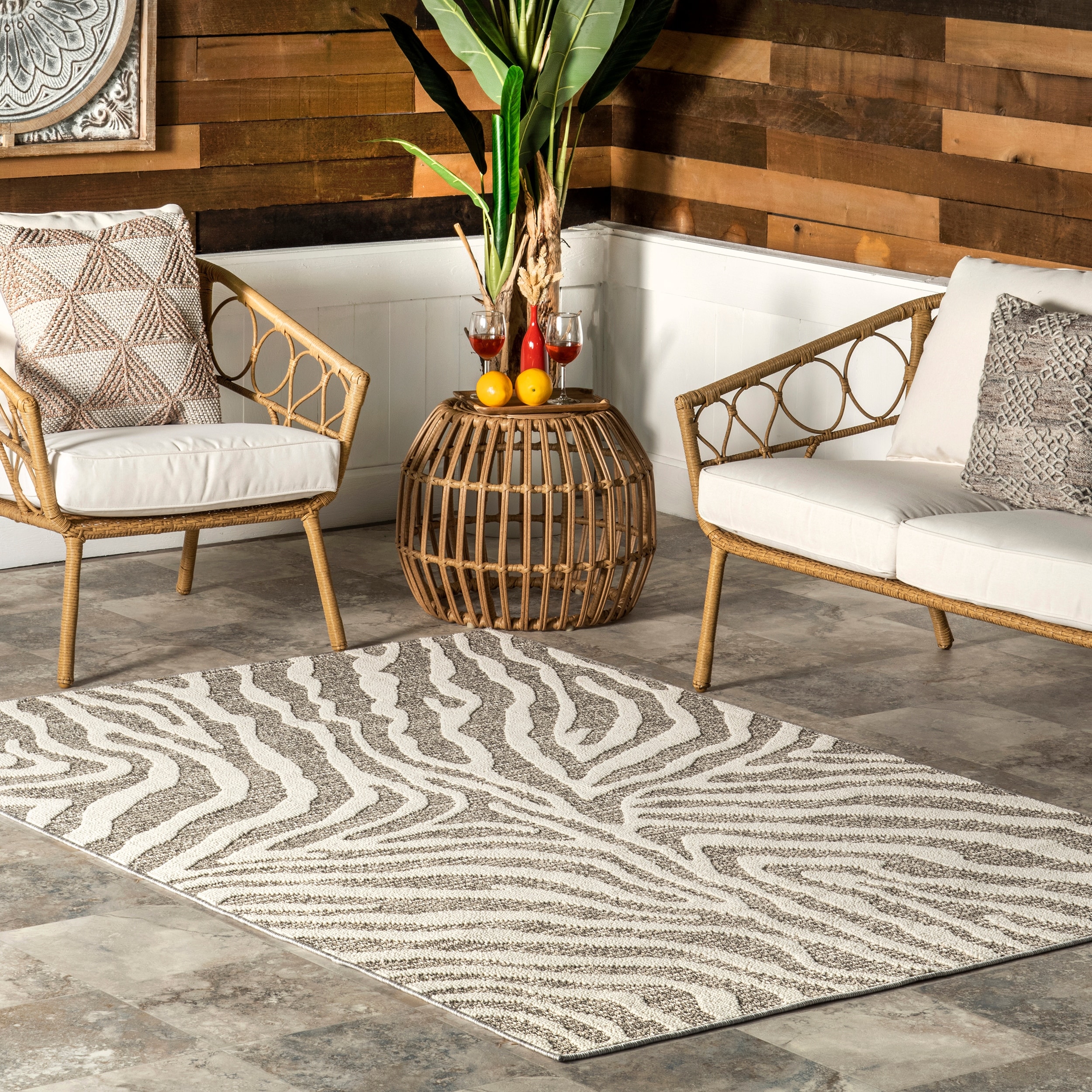 Nuloom Corina Zebra Indoor/Outdoor Area Rug - Bed Bath & Beyond