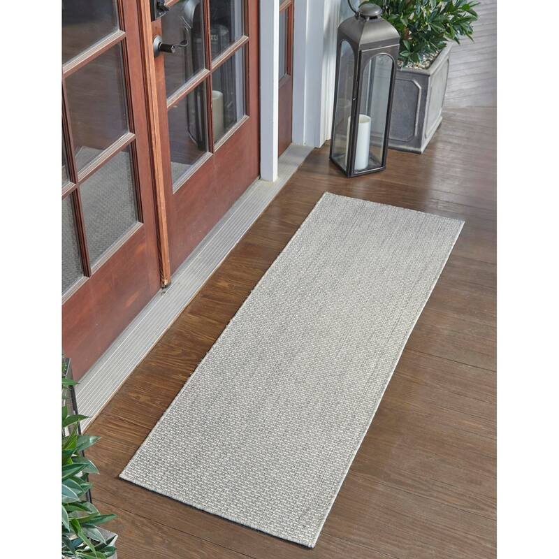 Outdoor Amsterdam Collection Area Rug - Light Gray - 2'x6'