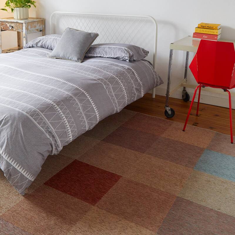 Davies Color Block Indoor/Outdoor Area Rug