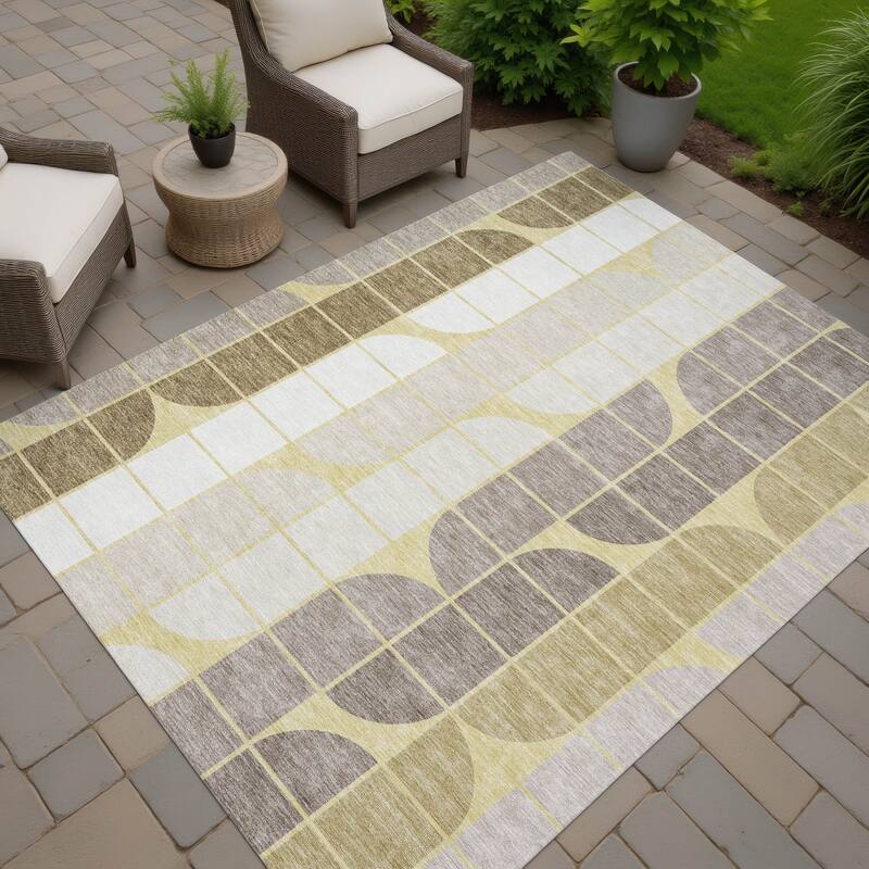 Machine Washable Indoor/ Outdoor Modern Finch Chantille Rug