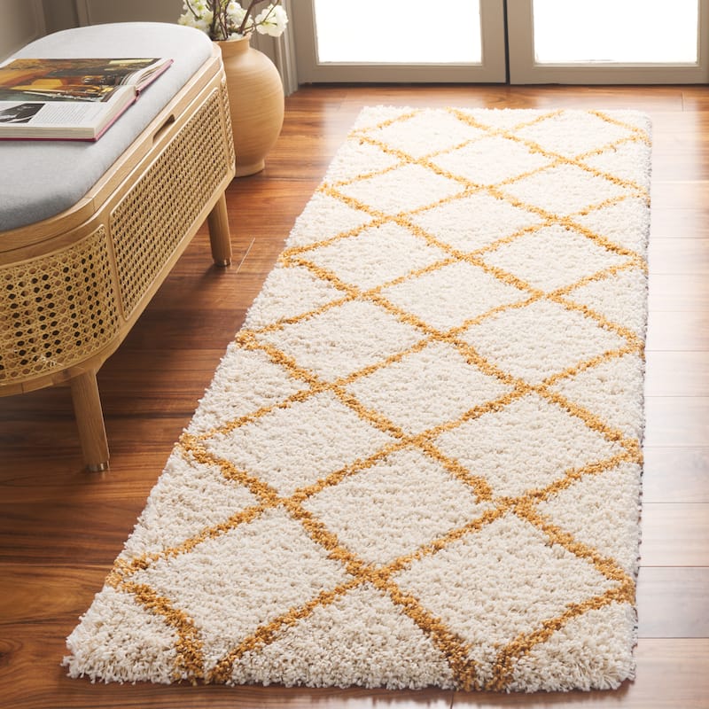 SAFAVIEH Hudson Shag Estella Diamond Trellis 2-inch Thick Rug - 2'3" x 8' Runner - Ivory/Gold - Runner
