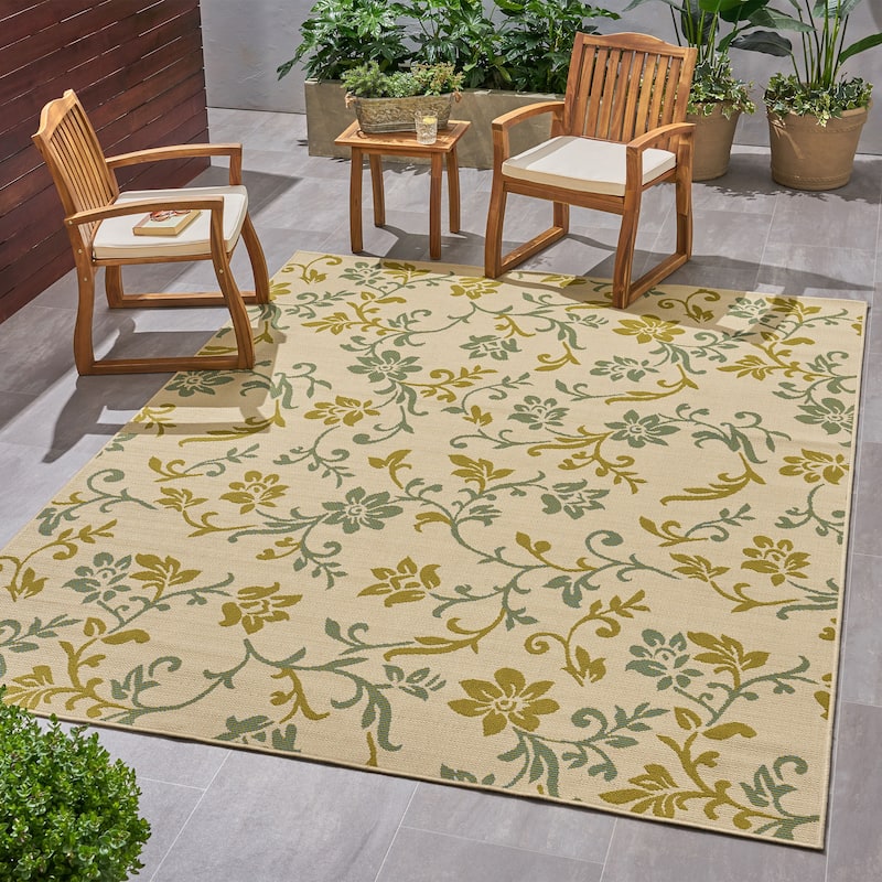 Bursaw Indoor/Outdoor Botanical Area Rug by Christopher Knight Home