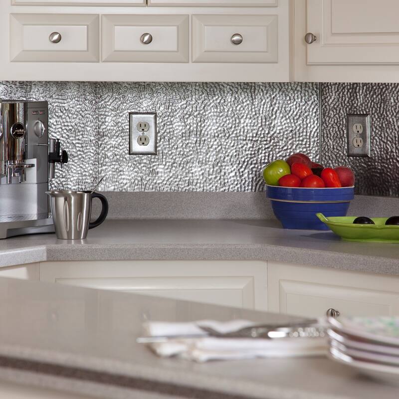 FASÄDE Hammered Decorative Vinyl Backsplash Panel