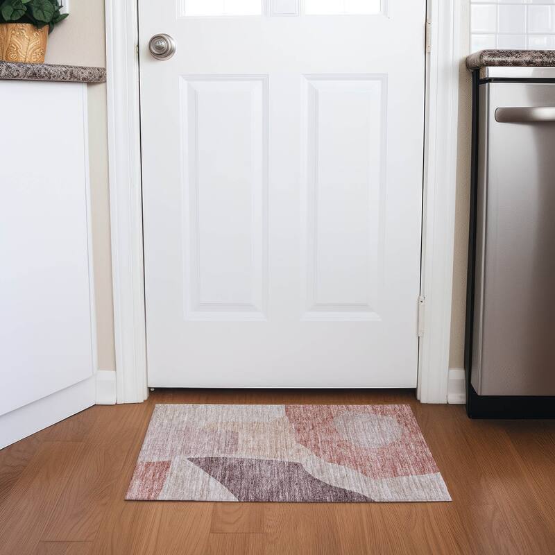 Machine Washable Indoor/ Outdoor Chantille Modern Abstract Rug - Blush - 1'8" x 2'6"