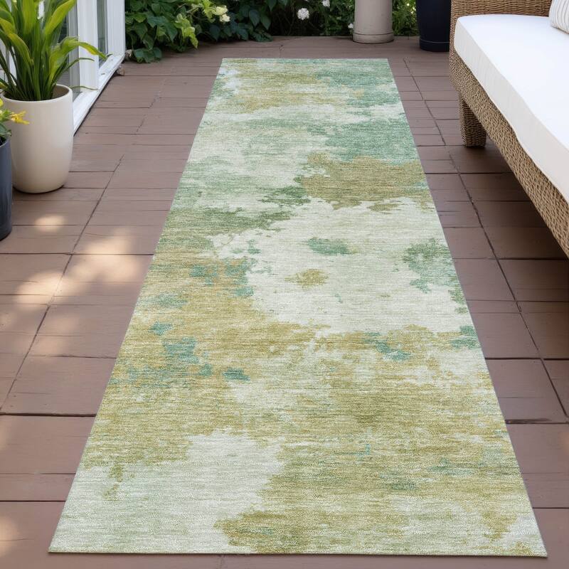 Machine Washable Indoor/Outdoor Abstract Blend Chantille Rug - Aloe - 2'3" x 7'6"