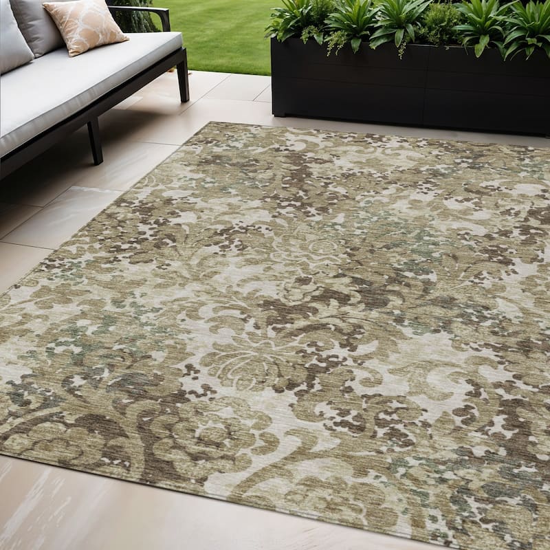 HomeRoots Floral Transitional Rectangle Outdoor Rug - 5' X 8'
