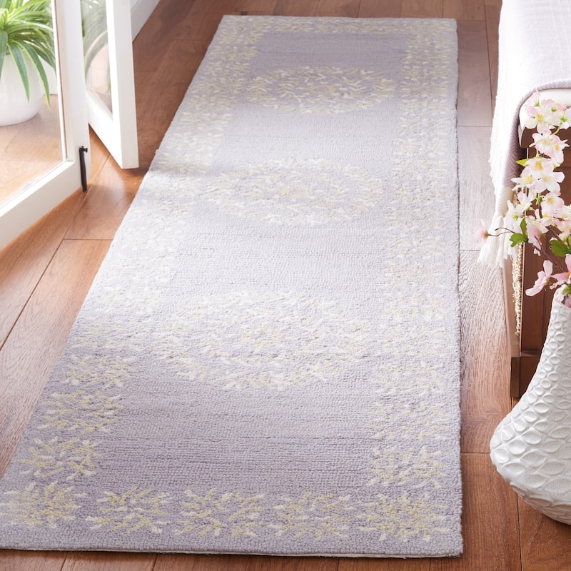 SAFAVIEH Handmade Empire Meenke Floral Wool Rug - 2'3" x 9' Runner - Grey/Green